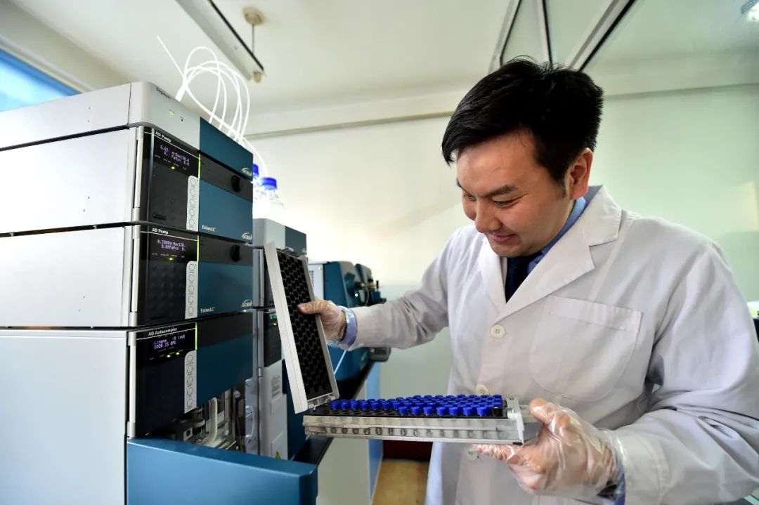 1652088689600085274.jpg 2.3.jpg