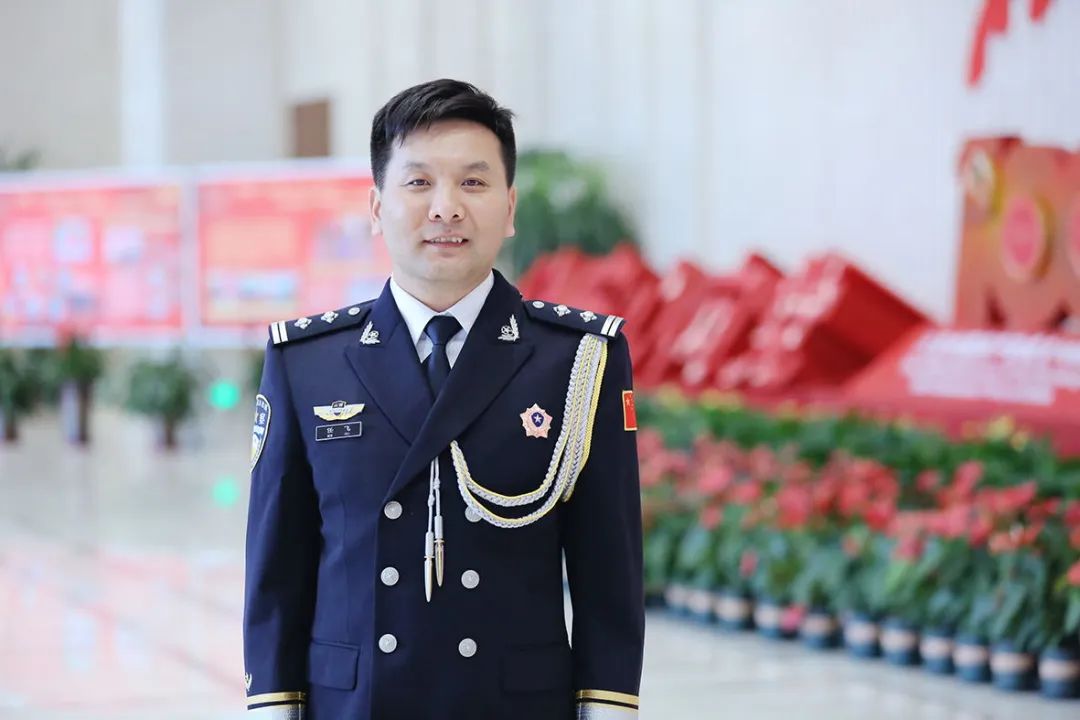 1652088709803054328.jpg 2.5.jpg