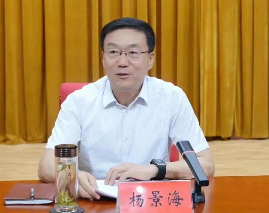 1655773851844065956.jpg 402.jpg