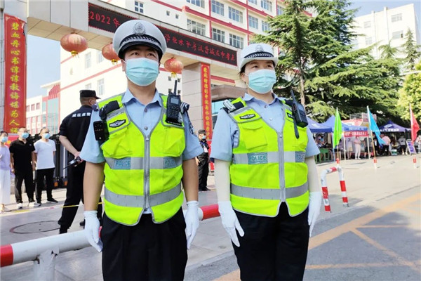 晋城交警4.jpg