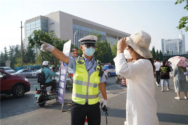晋城交警12.jpg