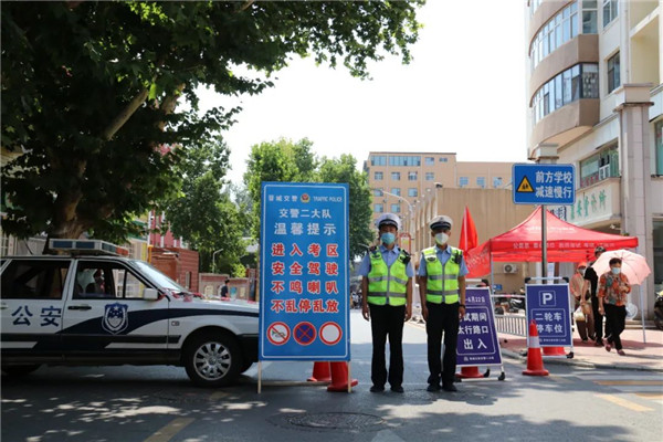 晋城交警13.jpg