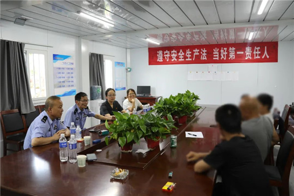 拔河比赛4.jpg