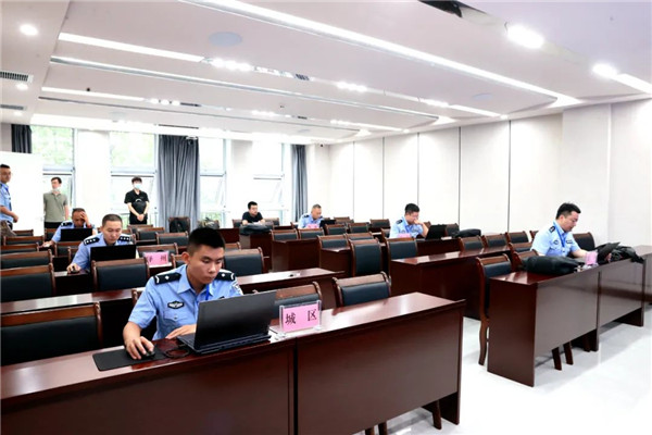 晋城公安2.jpg