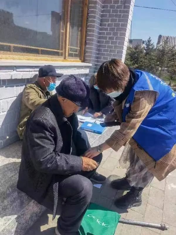 1660818281230012889.jpg 2.jpg