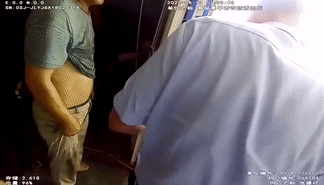 粪坑！2.gif