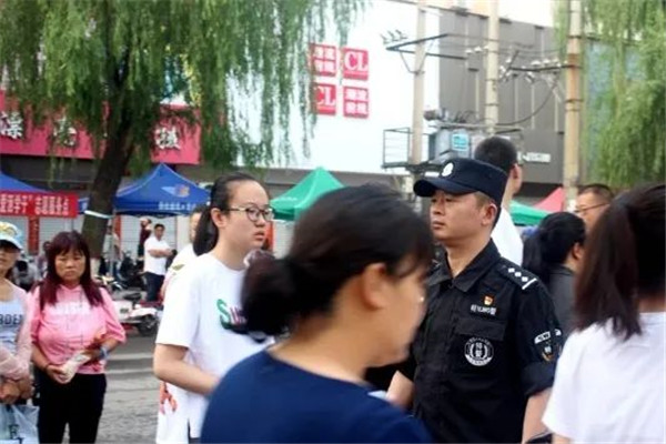 寻找最美基层民警4.jpg