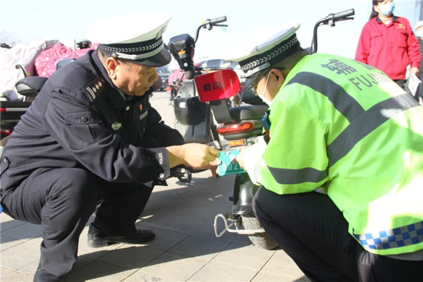 向人民报告18.jpg