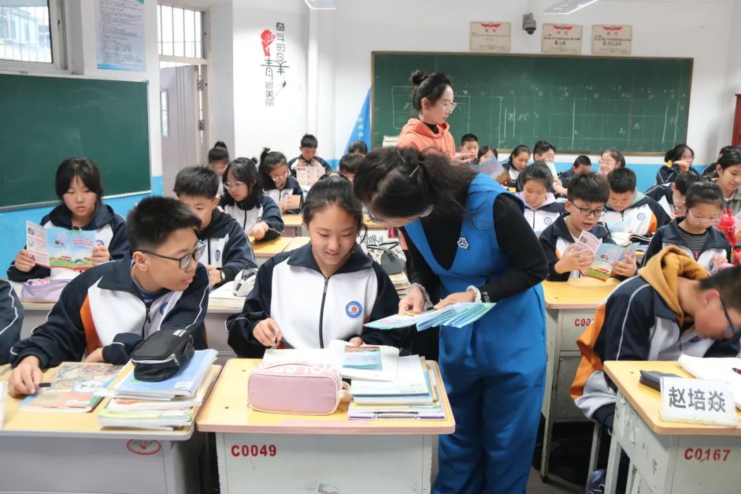 1697594053058041825.jpg 640 (42).jpg