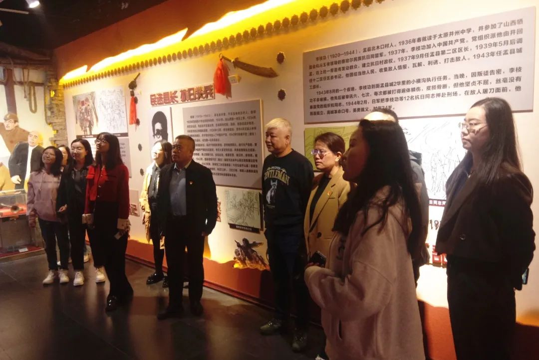 1697766171068080747.jpg 640 (57).jpg