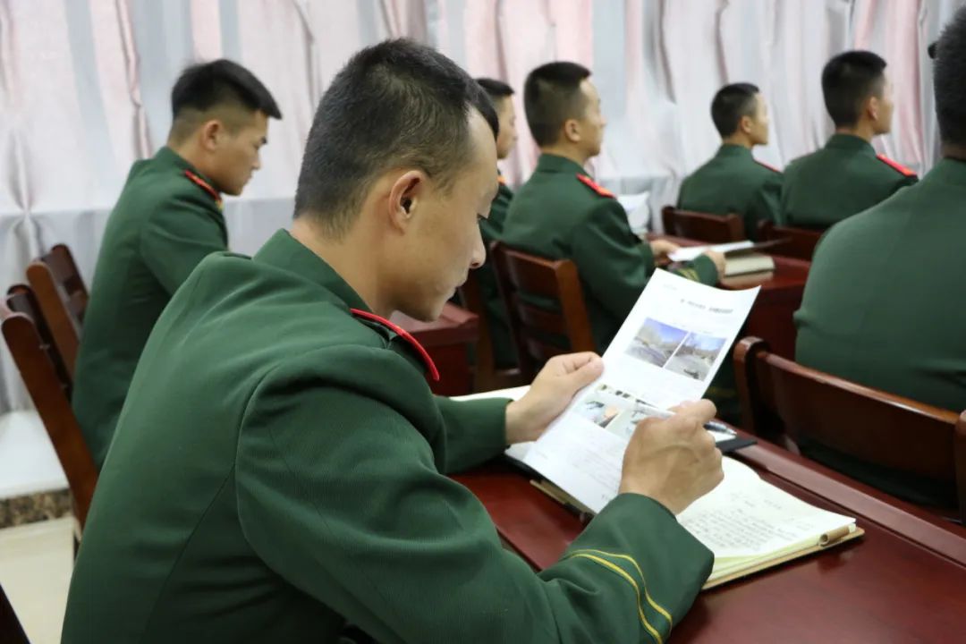 1699232199145058445.jpg 1699232199145058445.jpg