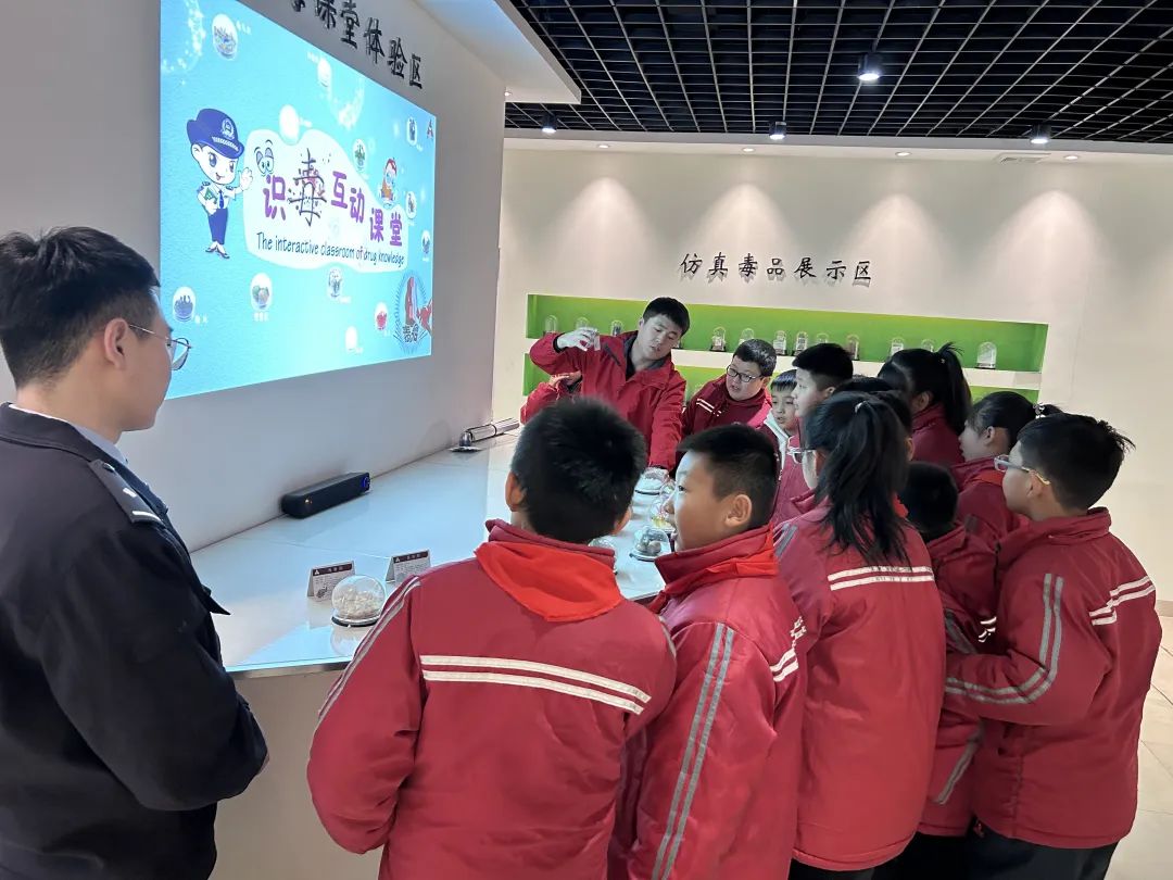 1703839908632011999.jpg 1703839908632011999.jpg