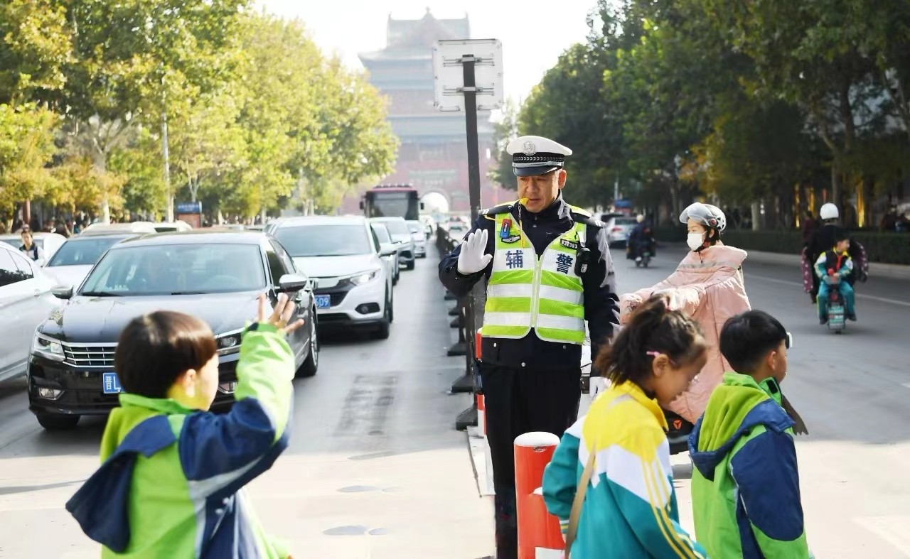 1705908465593075363.jpg 1705908465593075363.jpg