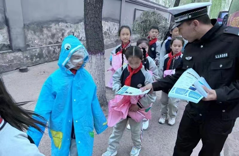 1712453309637028731.jpg 1712453309637028731.jpg