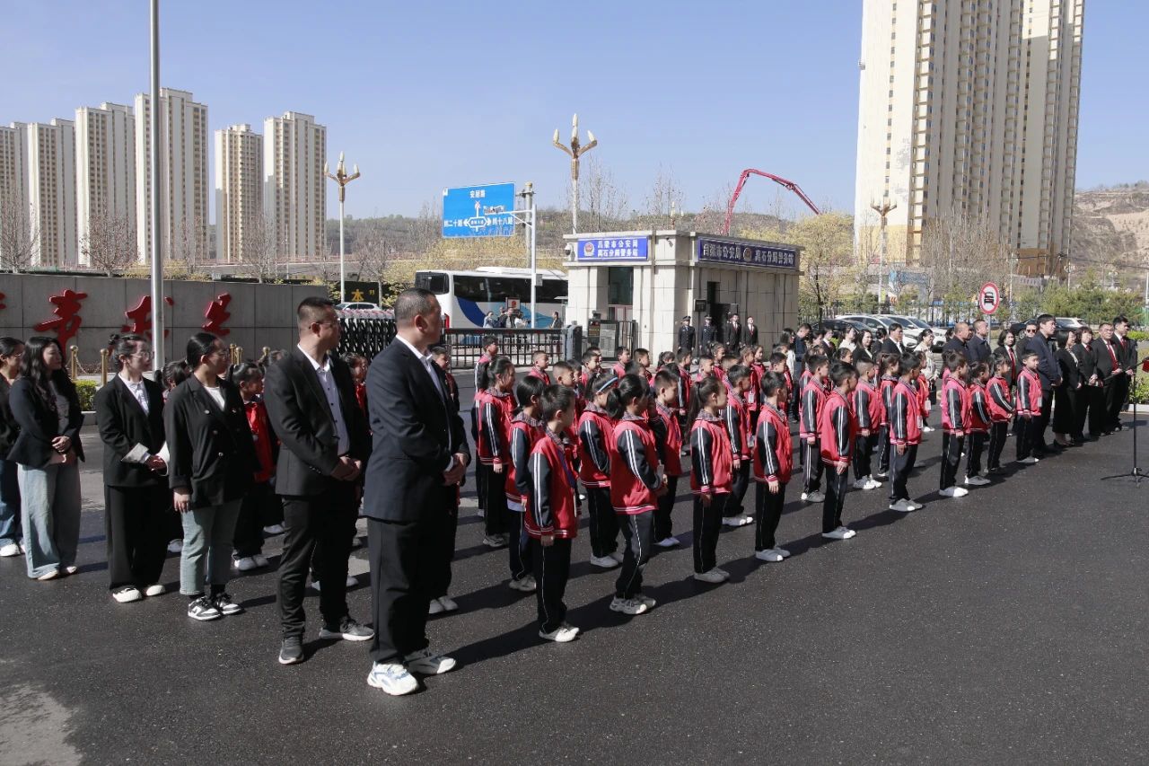 1713401837718018334.jpg 1713401837718018334.jpg