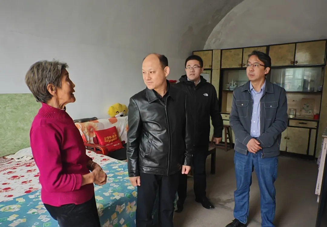 1713927787385008160.jpg 2.jpg