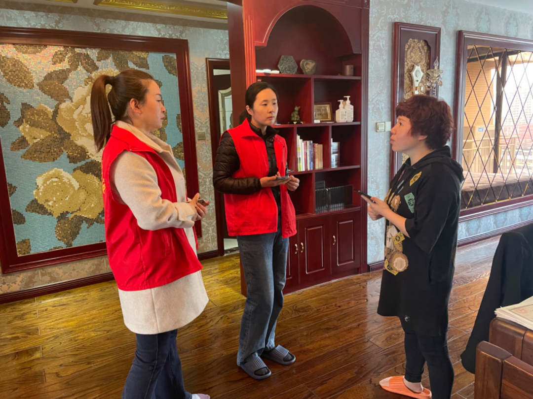 1714359120468022902.png 640 (2).png