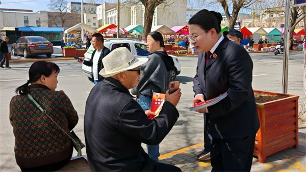 1744963299497037869.jpg 28.jpg