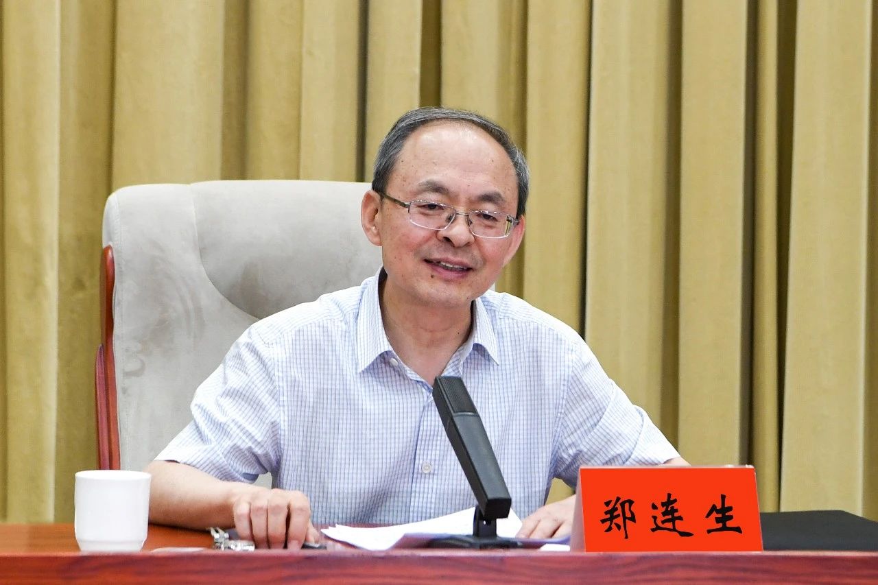 102.jpg