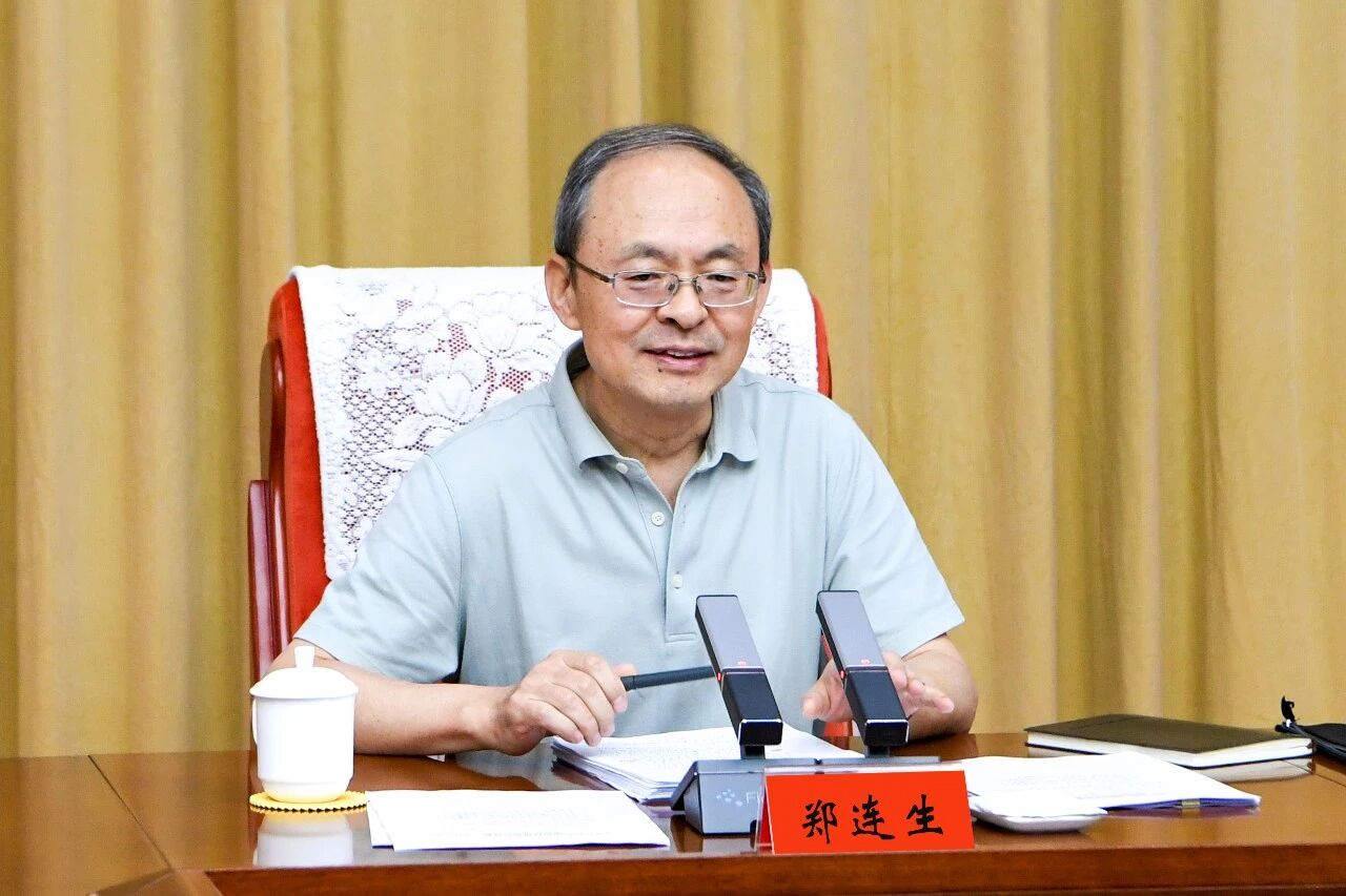 102.jpg