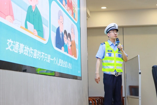 1778758968655067830.jpg 答题集卡!长治170余名小学生趣味学交规2.jpg